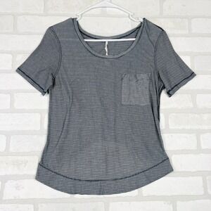 Lululemon Athletica Striped Short Sleeve‎ Top with Pocket Size 6